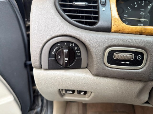 2000 Jaguar S-TYPE V8